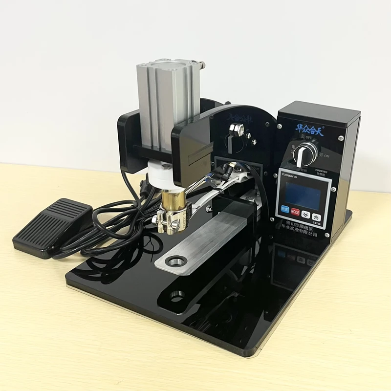 Aluminum-Foil-Bag-Kraft-Paper-Bag-Valve-Packaging-Auxiliary-Coffee-Degassing-Valve-Applicator-Machine-1