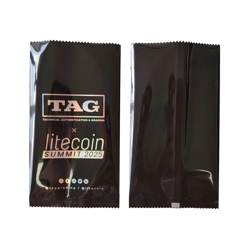 Custom-Small-Holographic-Aluminum-Foil-Packaging-Back-Seal-Trading-Card-Metallized-Heat-Seal-Mylar-Bags-for-Packing