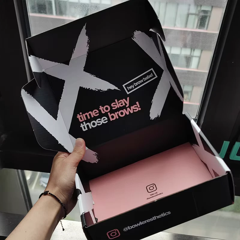 Exquisite-Top-end-Customized-logo-Black-Gloss-Lamination-Corrugated-Gift-Paper-Mailer-Box-Packaging