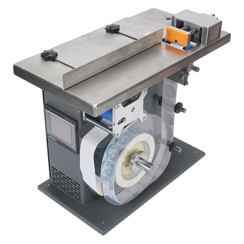 Semi-automatic-Carton-Labeling-Machines-Right-Angle-Carton-Box-Corner-Tabletop-Labeling-Machine-Unopened-Box-Label-Applicator