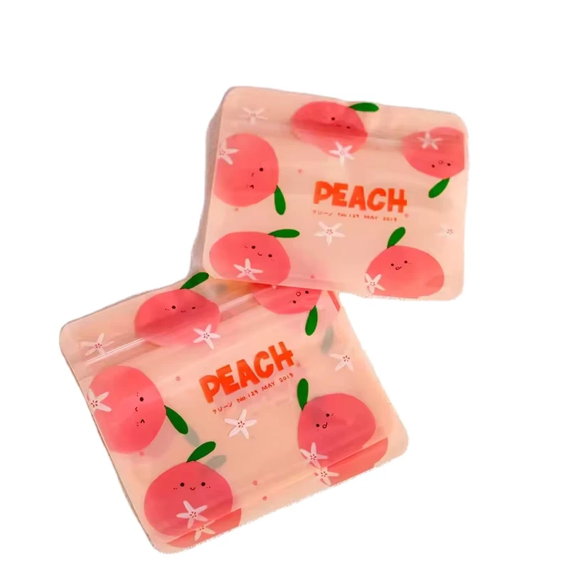 The-sealed-Food-Packaging-Is-Accompanied-by-a-Lovely-Pattern