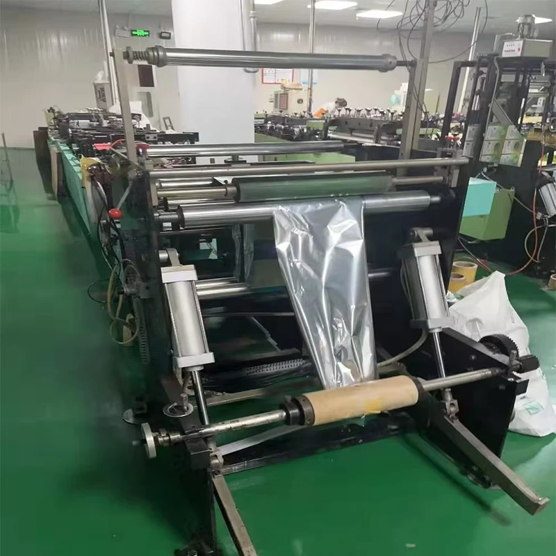 Used-Three-Side-Bags-Making-Machines-Guangdong-Zhongbao-350-mm-Middle-Sealing-Bag-Making-Machine